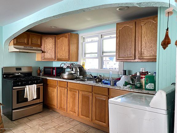5th image of 145 Sambourne St