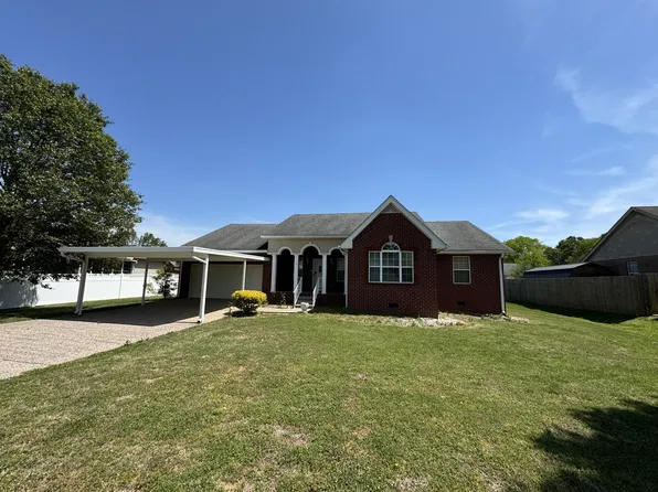 1011 Shirley Dr, Lebanon, TN 37087