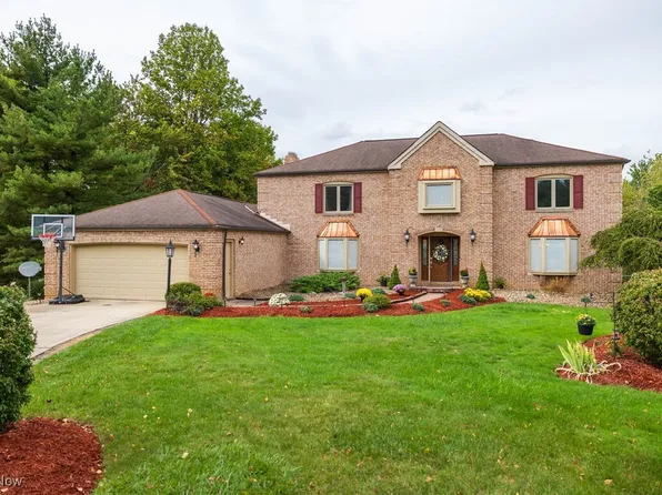 14820 Eden Ln, Middleburg Heights, OH 44130