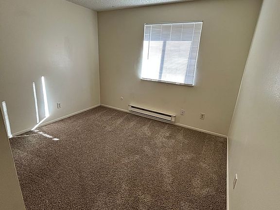 5th image of 808 Delaware Ave APT C