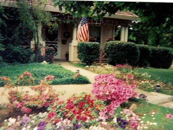 3rd image of 2598 Eureka Dr