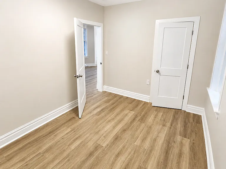 1841 N Whipple St #1 — Photo 6