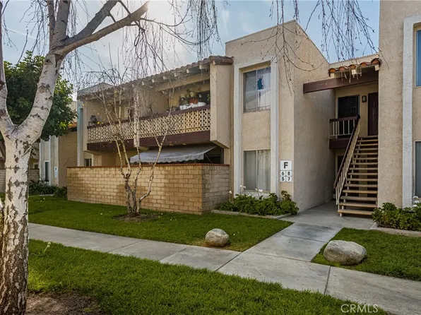 700 W La Veta Ave Unit F5, Orange, CA 92868