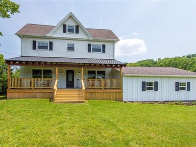 190 Hillview Manor Rd, Leechburg, PA, 15656