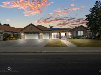 910 Amber Park Ave, Bakersfield, CA, 93311