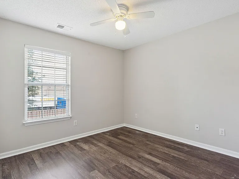 372 Azalea Cir — Photo 23
