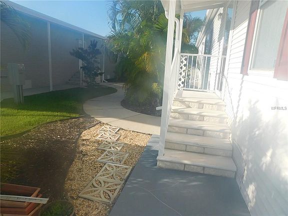2nd image of 14501 Clipper Ct
