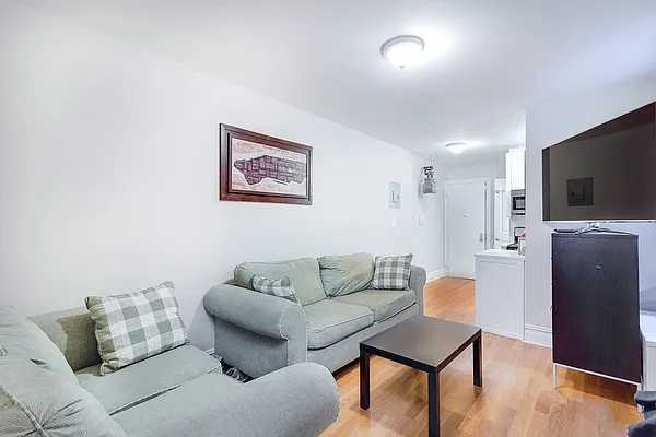 Rented by Loftey LLC | media 7