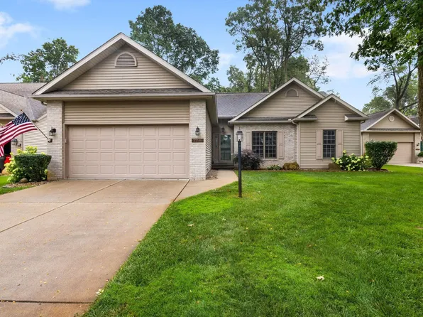 2216 Woodland Ct, Elkhart, IN 46514