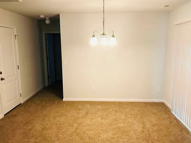 107 Fleetwood Ct — Photo 10