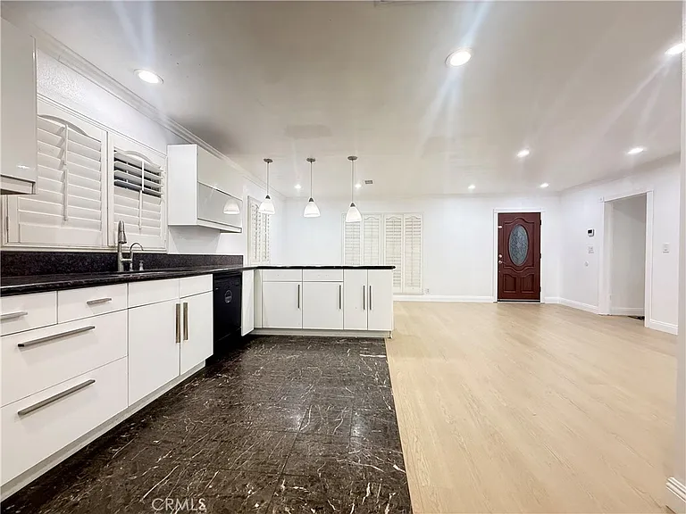 15048 Chetney Dr — Photo 5