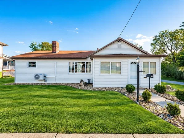 118 E Chestnut St, Blairsville, PA 15717