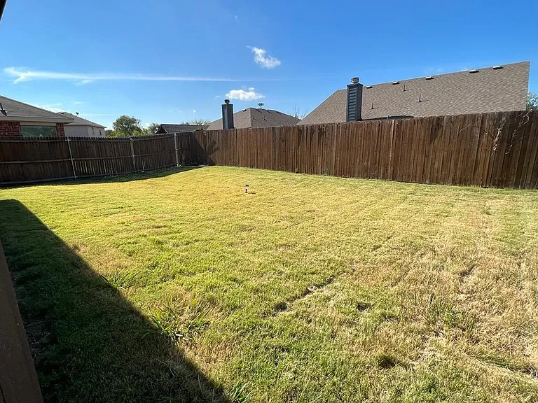 1011 Meadow Green Ct — Photo 16