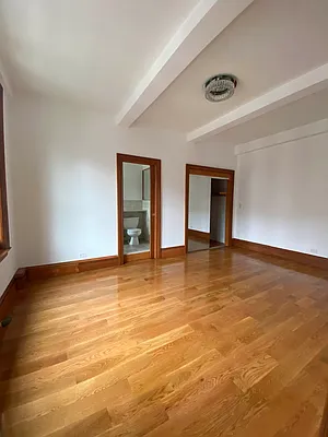 Rented by Compass | media 9