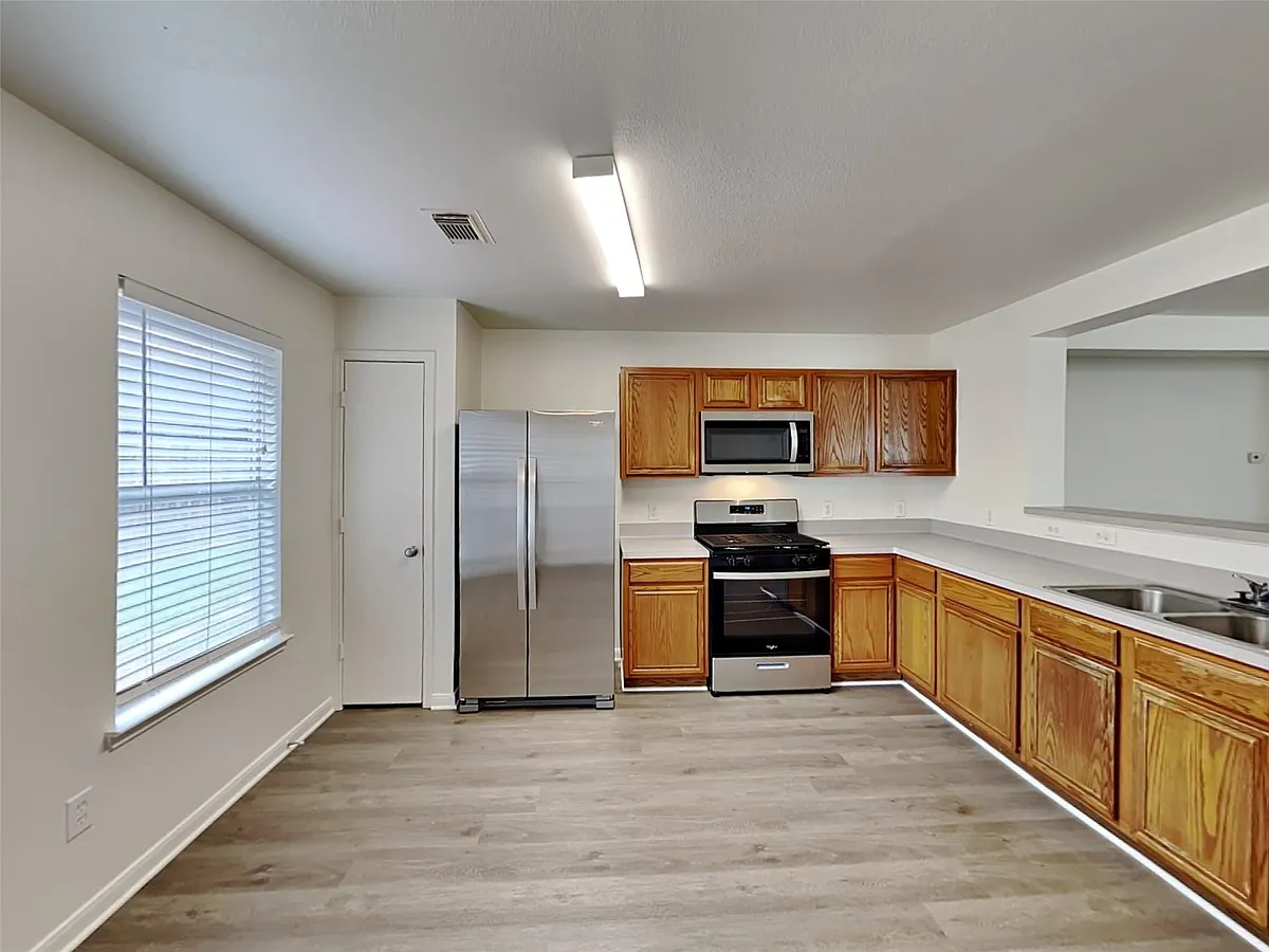 Building Photo - 9626 Eaglewood Glen Trl