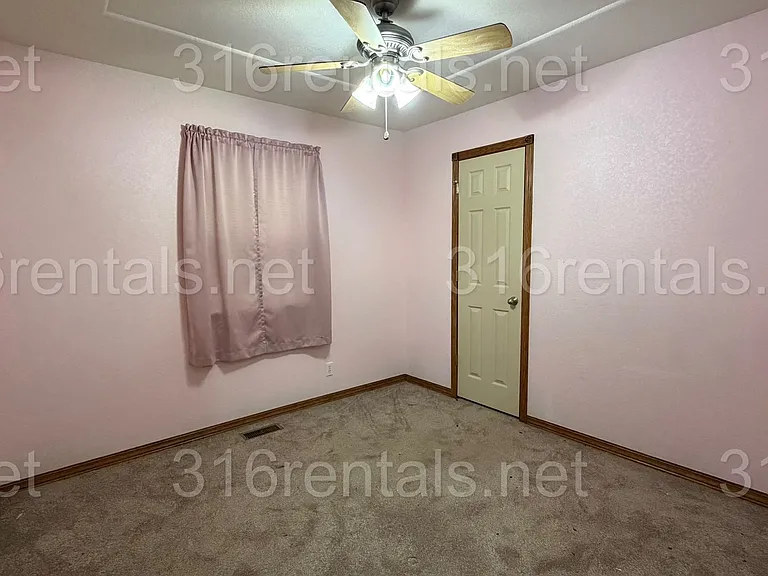 421 E 15th Ave — Photo 7