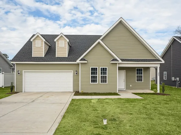 302 W Boney St, Clinton, NC 28328