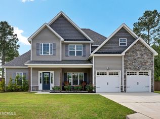 189 Peytons Ridge Dr, Hubert, NC 28539