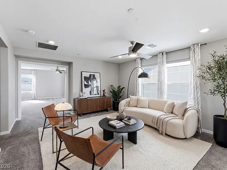 2599 Tolmezzo St — Photo 22