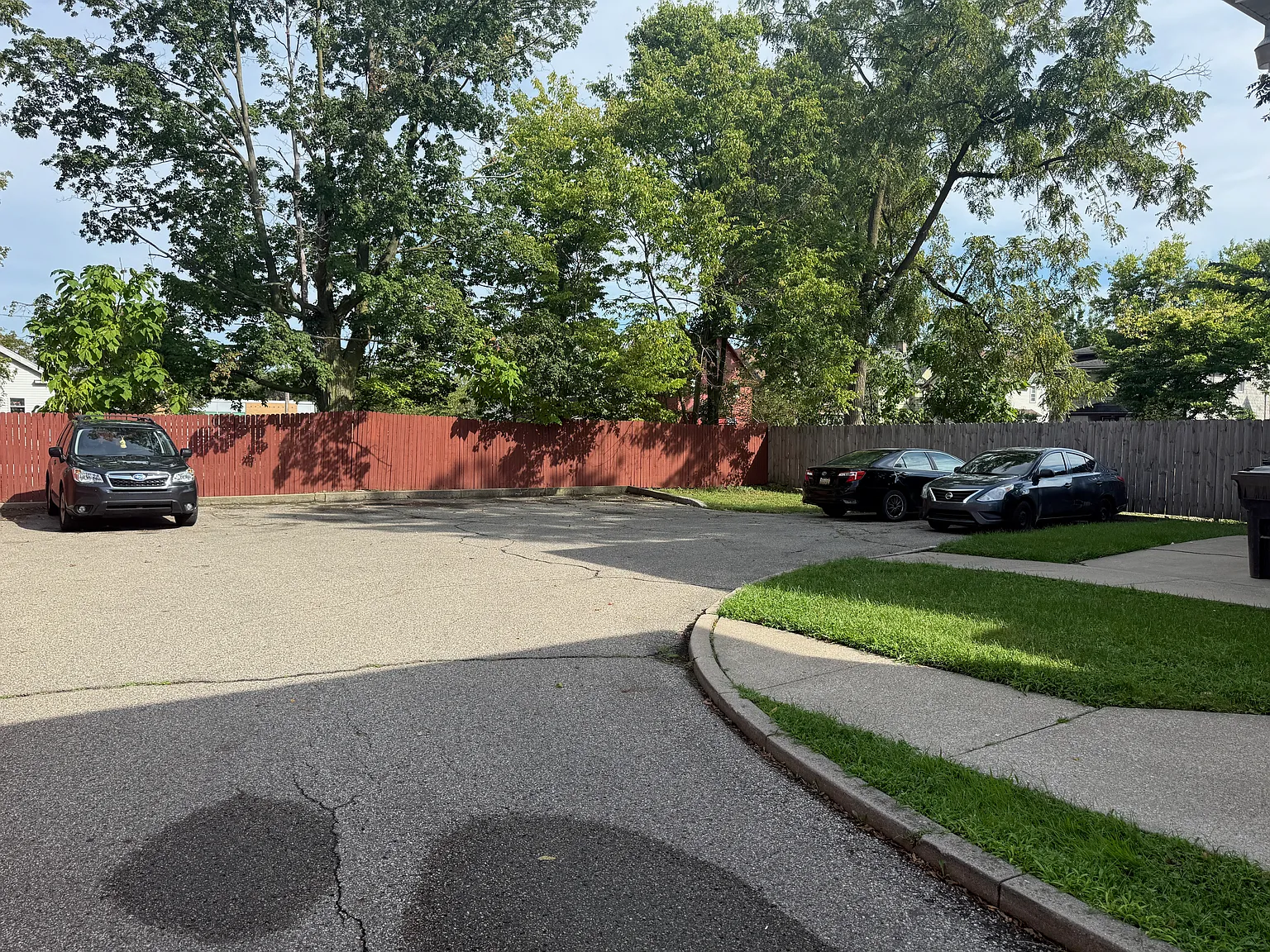 1 bed, 500 sqft, $1,025 — Photo 3