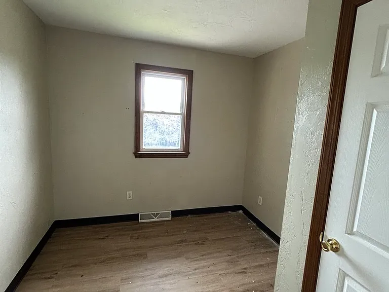 315 W Miller Ave — Photo 5