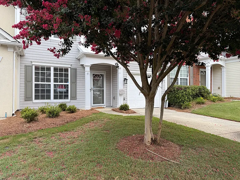 3810 Timbercreek Cir — Photo 2