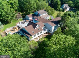 18 Teasel Ln, Mohnton, PA 19540