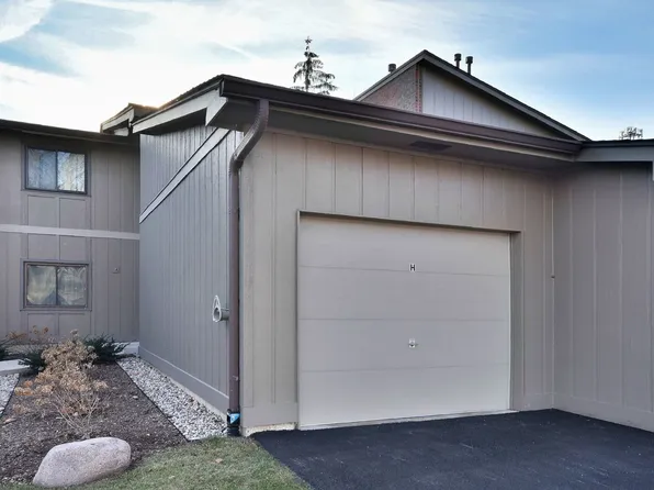 29W431 Emerald Green Dr Unit H, Warrenville, IL 60555