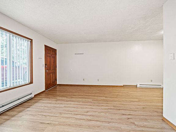 4th image of 2702 SE Alder St #2710