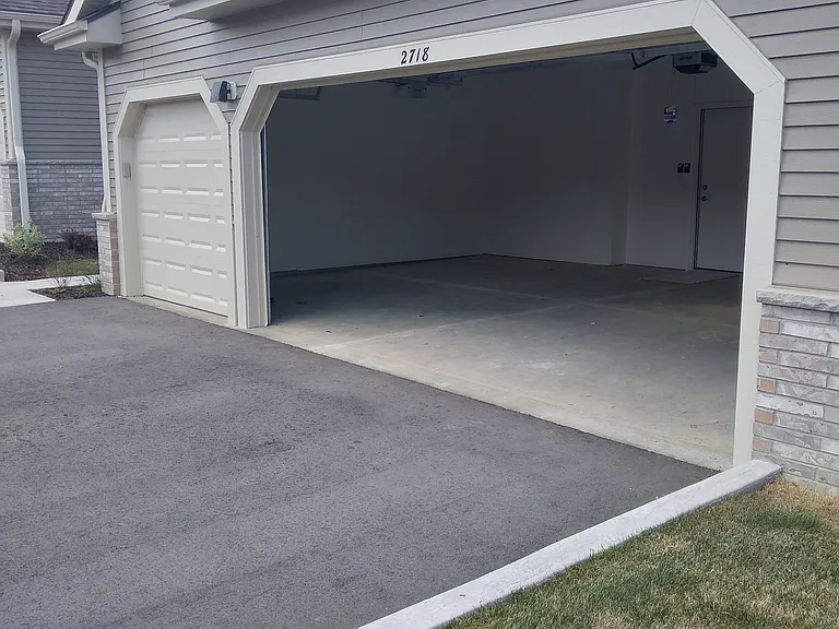 2709 Pond Dr — Photo 5