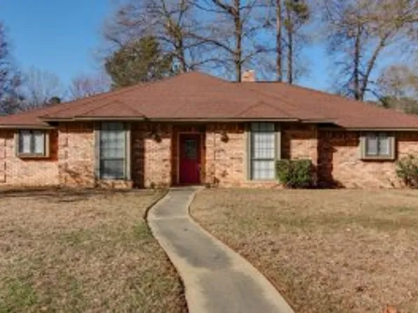 3008 Crestridge Dr, Texarkana, TX 75503