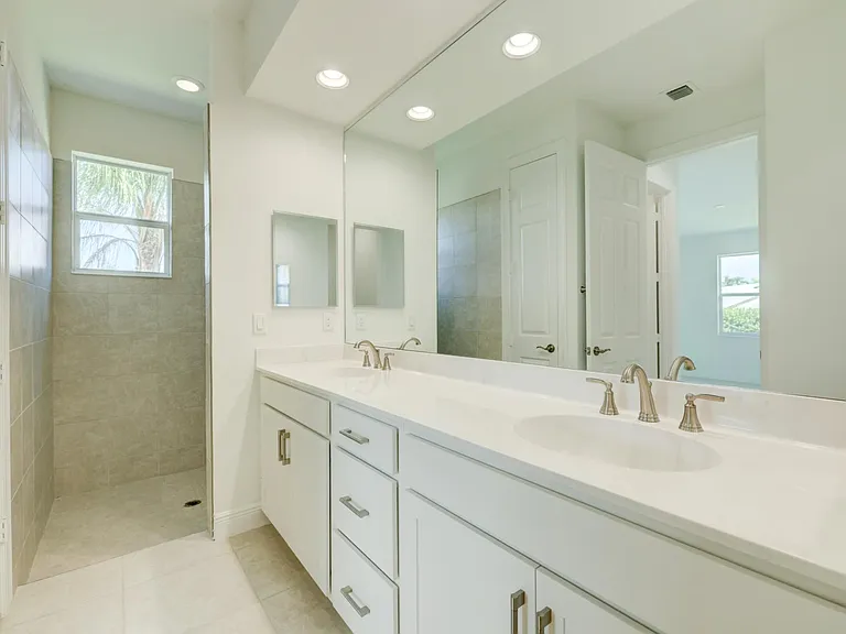 2466 SE Robin Cir — Photo 20