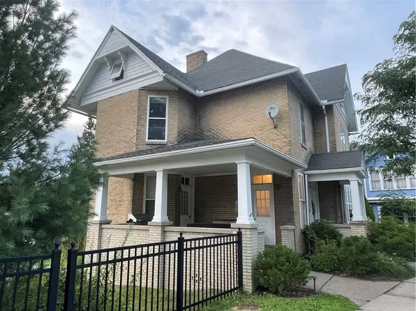 227 N Market St, Ligonier, PA 15658