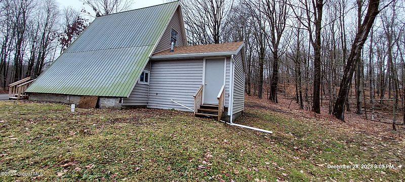 2nd image of 3453 Pond Hill Road