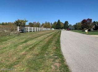 122 Hummingbird Ln, Niles, MI 49120