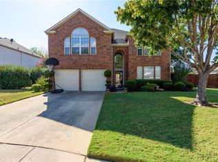 708 Oakridge Dr, Lake Dallas, TX 75065