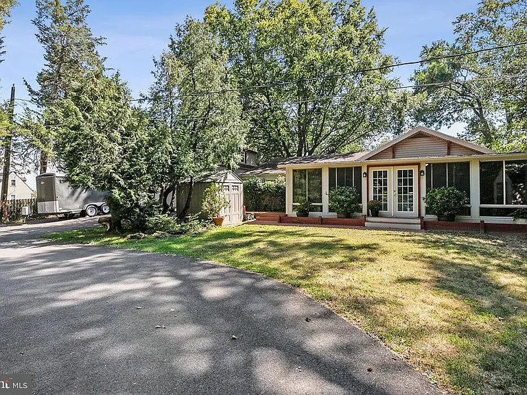 1348 Carpenters Point Rd — Photo 46