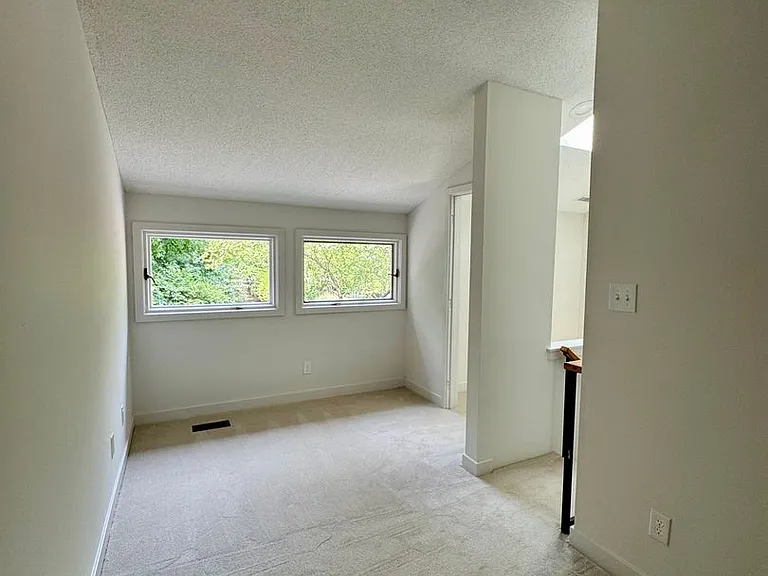 7 Dartford Ct — Photo 11