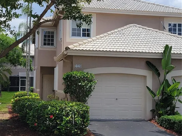 2220 Salerno Cir, Fort Lauderdale, FL 33327