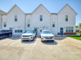 1644 N Leverett Ave, Fayetteville, AR 72703