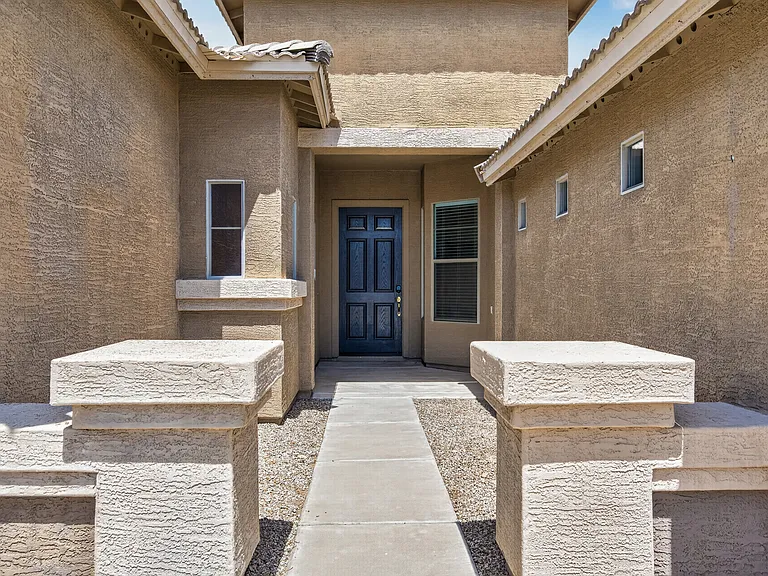 17846 W Buckhorn Dr — Photo 43