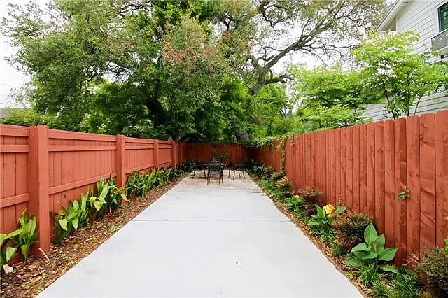 2311 Joliet St — Photo 25
