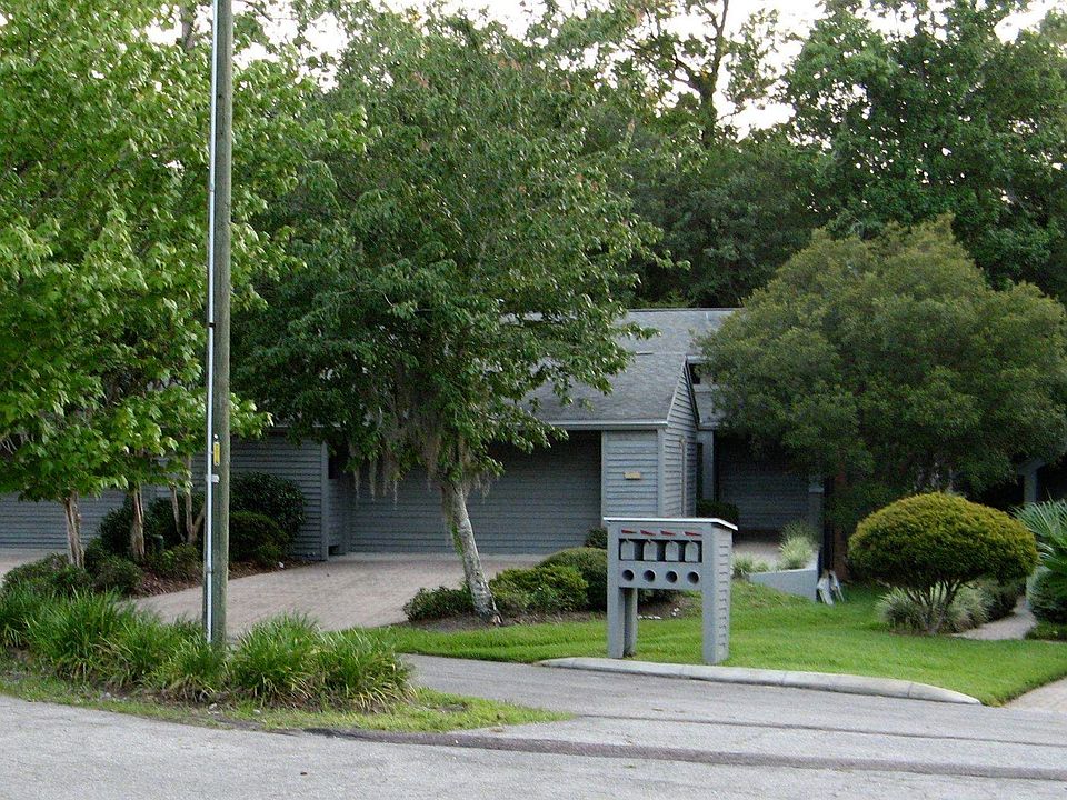 1st image of 1646 NW 22nd Cir