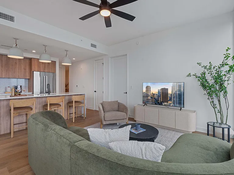 84 East Ave #2203 — Photo 2