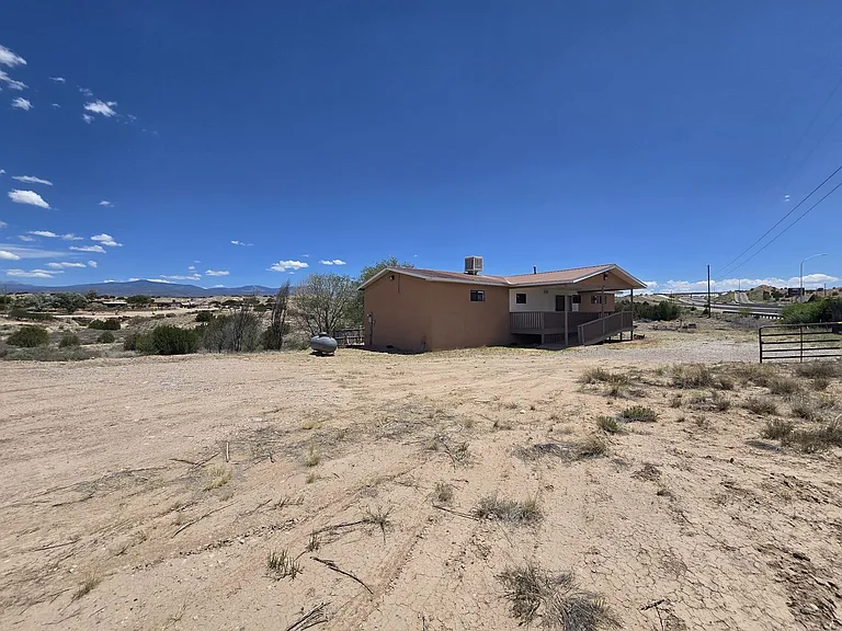 18340 US Highway 84/285 — Photo 26