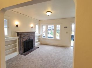 541 N 78th St, Seattle, WA 98103