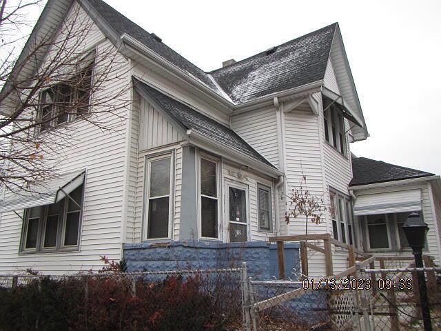 1st image of 612 West Meinecke AVENUE #612A