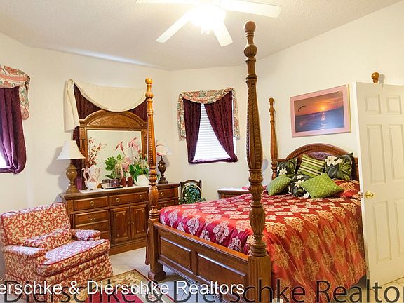 3rd image of 109 E Twohig Ave APT 2