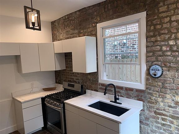 4th image of 615 Saint James St