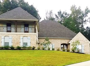 123 Twin Creeks Dr, Vicksburg, MS 39180